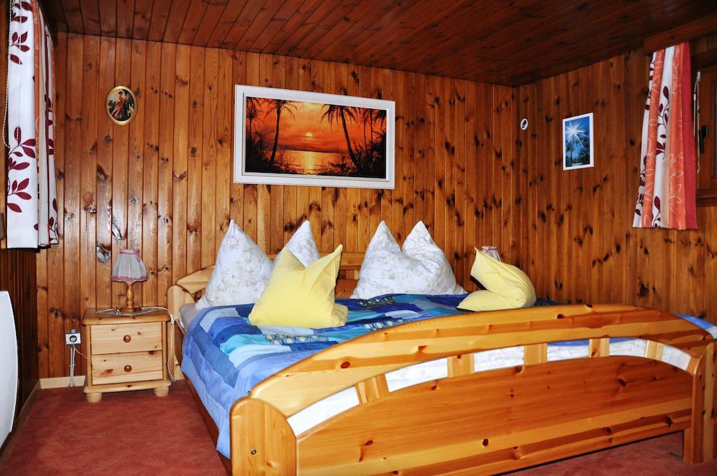 Ferienhaus Backstuber Гундерсхайм Номер фото